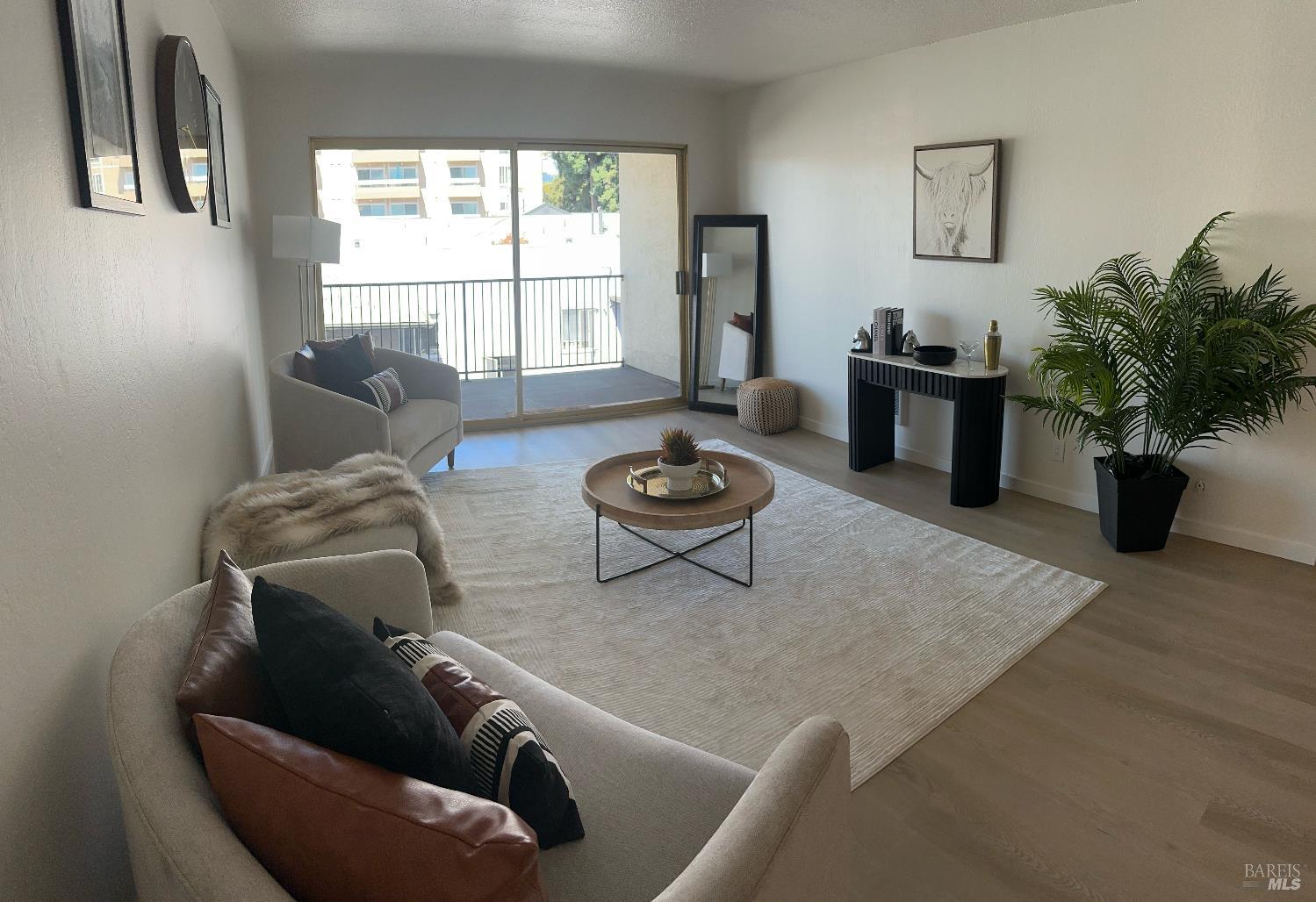 Detail Gallery Image 3 of 20 For 85 Vernon St #315,  Oakland,  CA 94610 - 1 Beds | 1 Baths