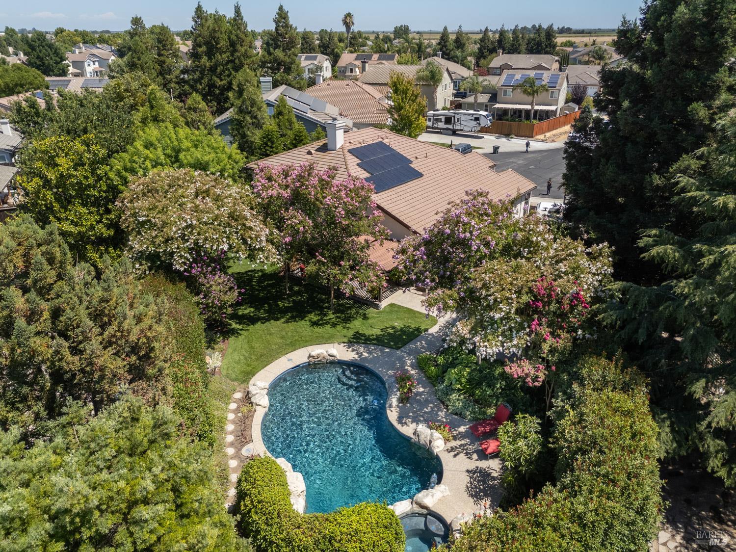Detail Gallery Image 6 of 84 For 1320 Revelle Ct, Dixon,  CA 95620 - 4 Beds | 2/1 Baths