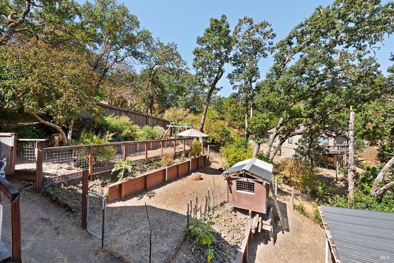 Detail Gallery Image 8 of 34 For 8640 Vila Rd, Forestville,  CA 95436 - 2 Beds | 1 Baths