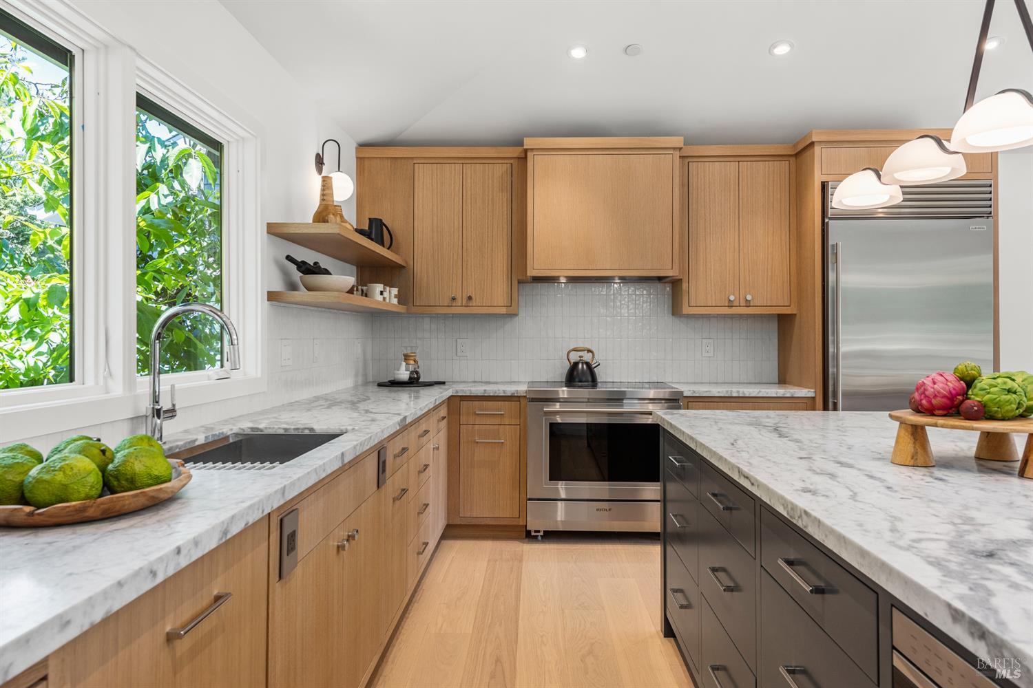 Detail Gallery Image 15 of 75 For 402 Alexander Ave, Larkspur,  CA 94939 - 4 Beds | 2/1 Baths