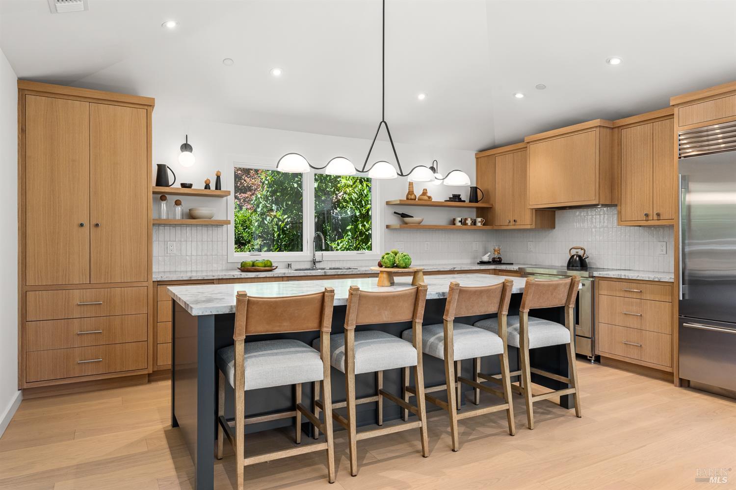 Detail Gallery Image 18 of 75 For 402 Alexander Ave, Larkspur,  CA 94939 - 4 Beds | 2/1 Baths