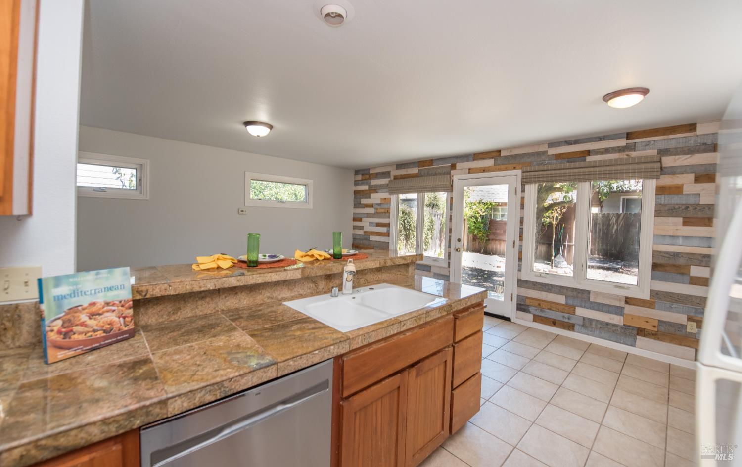 Detail Gallery Image 39 of 58 For 1720 Slater St, Santa Rosa,  CA 95404 - 2 Beds | 2 Baths