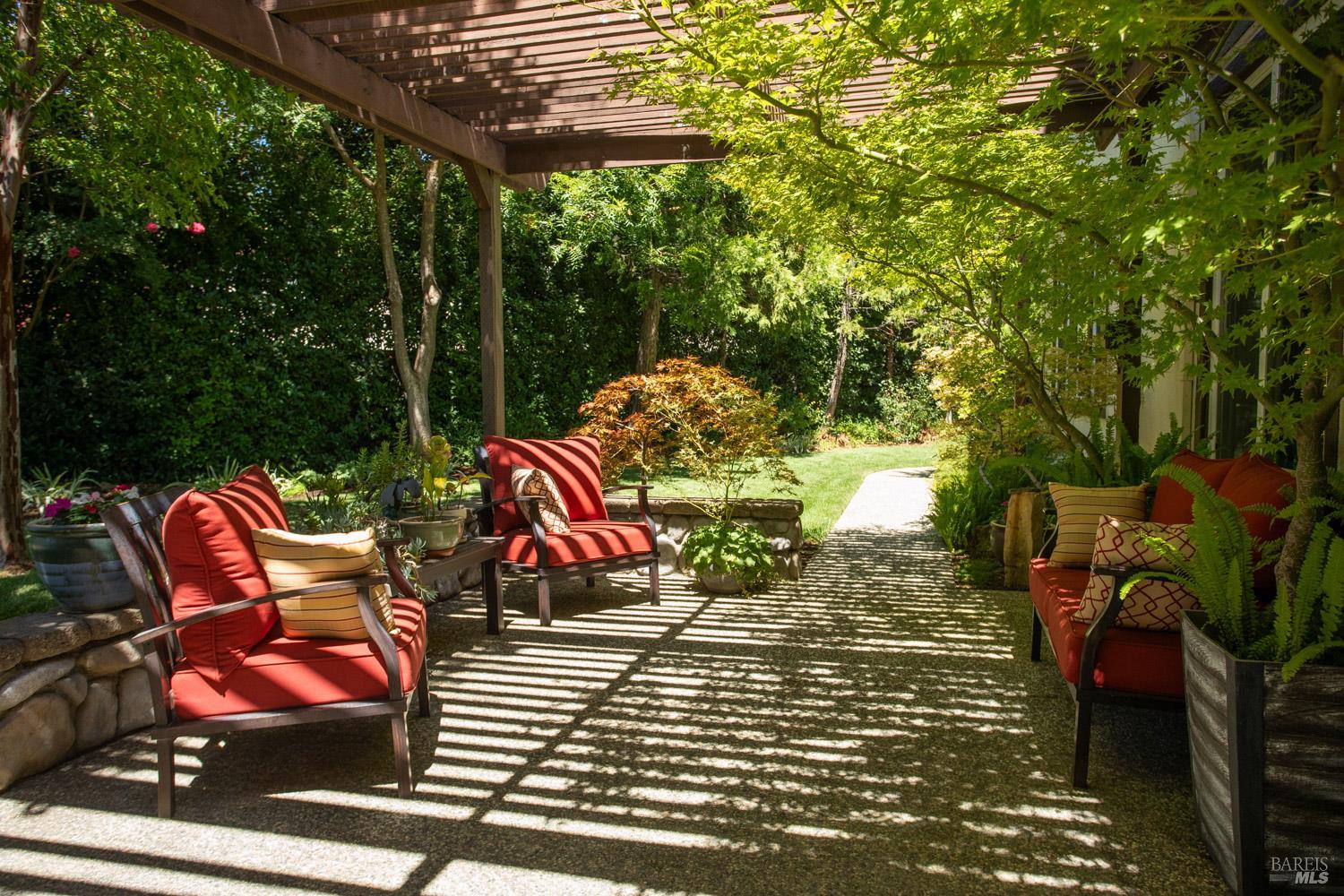 Detail Gallery Image 8 of 84 For 1320 Revelle Ct, Dixon,  CA 95620 - 4 Beds | 2/1 Baths