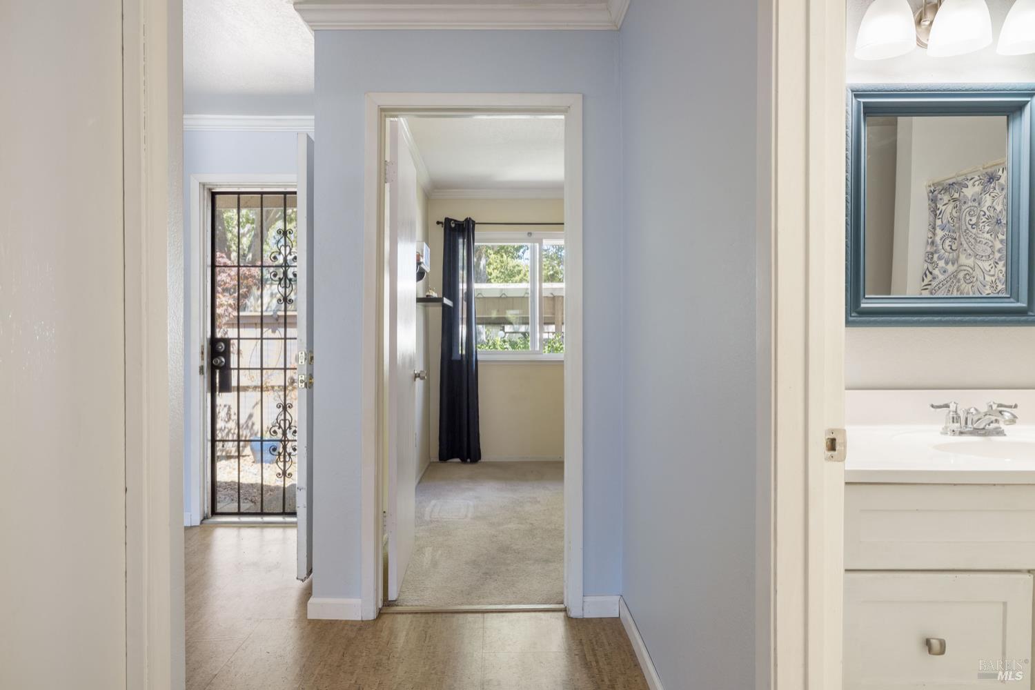 Detail Gallery Image 10 of 20 For 1708 Glenbrook Dr #D,  Santa Rosa,  CA 95401 - 2 Beds | 1 Baths