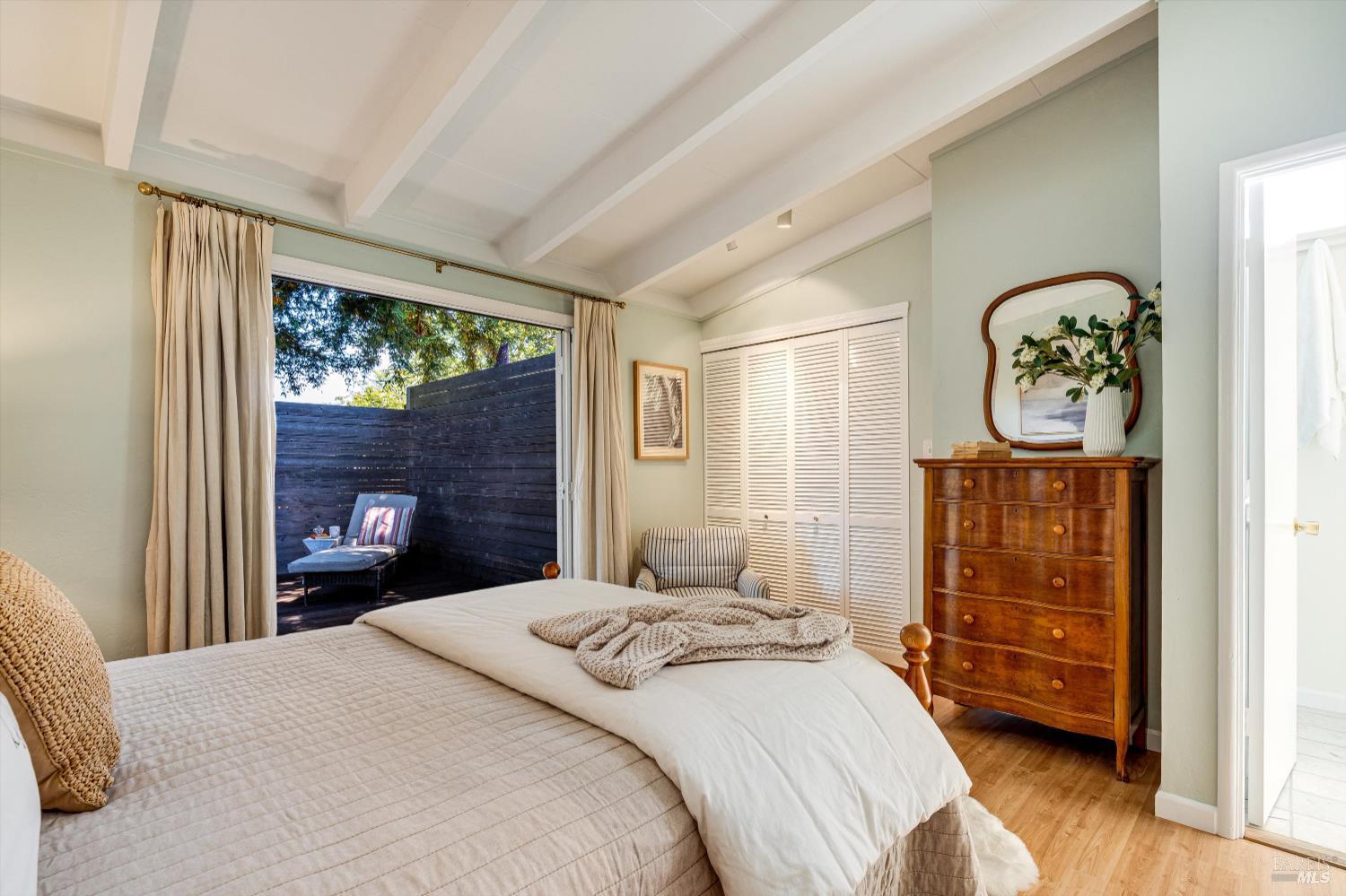 Detail Gallery Image 4 of 55 For 983 Glenwood Dr, Sonoma,  CA 95476 - 3 Beds | 2 Baths