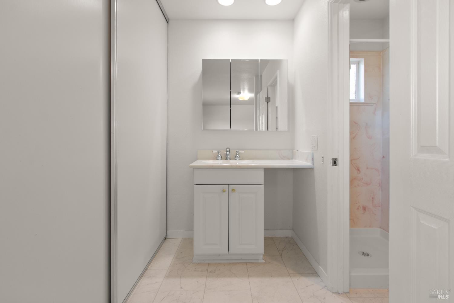 Detail Gallery Image 16 of 33 For 425 Gonzaga Ave, Vallejo,  CA 94589 - 4 Beds | 2 Baths