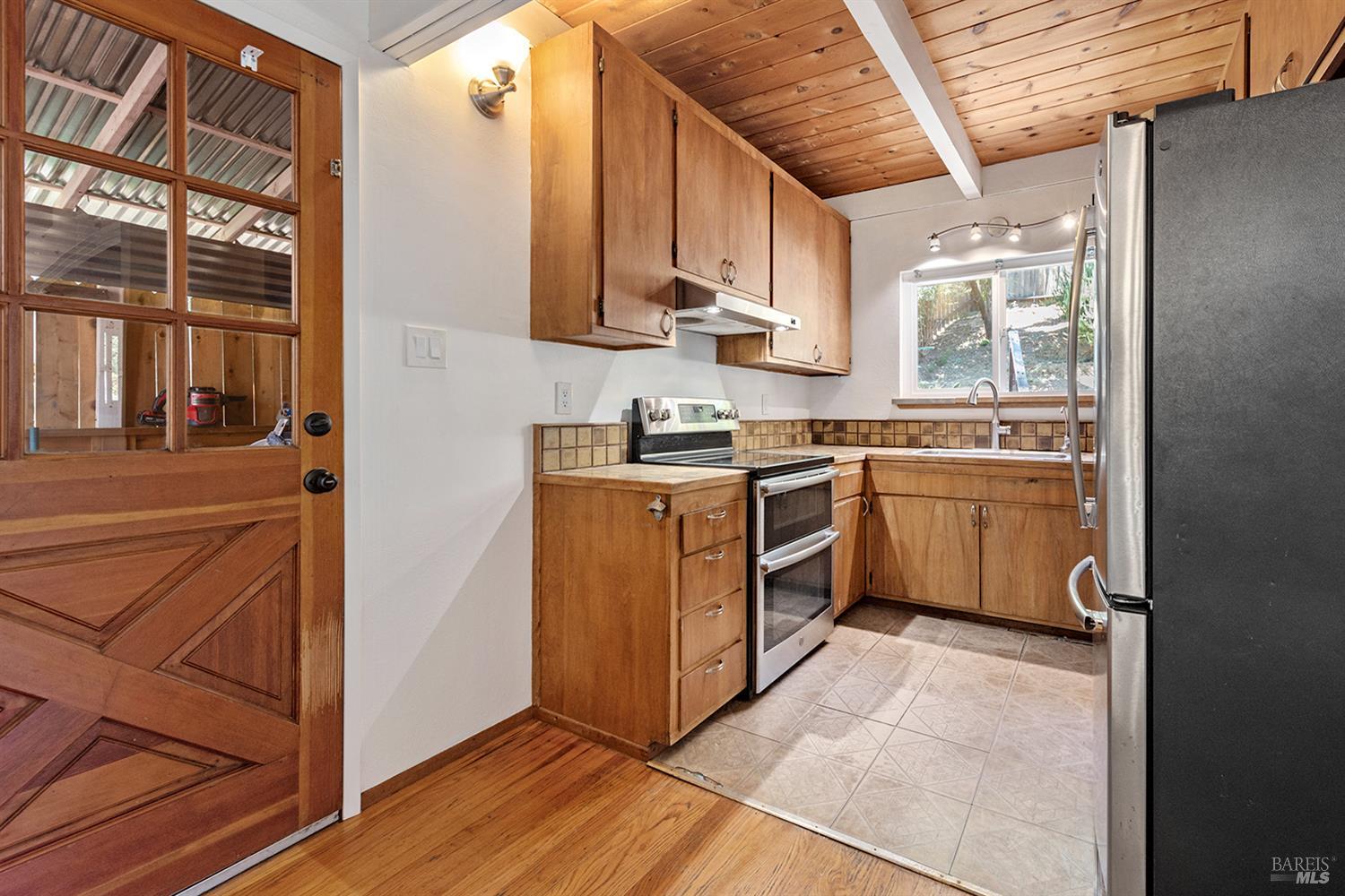 Detail Gallery Image 14 of 34 For 8640 Vila Rd, Forestville,  CA 95436 - 2 Beds | 1 Baths