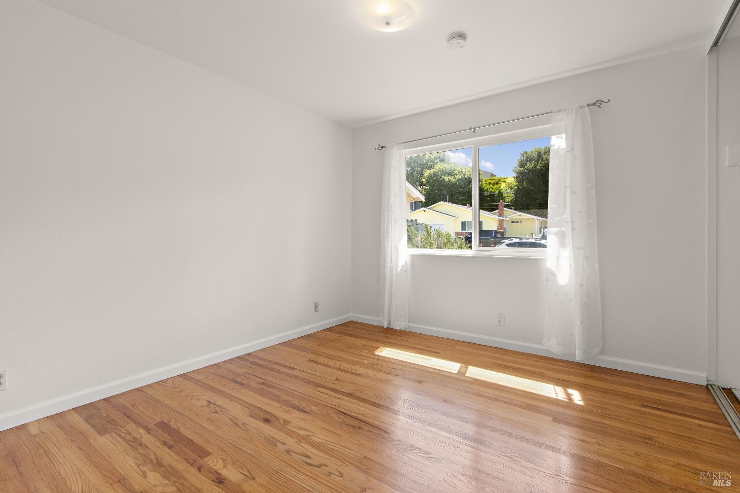 Detail Gallery Image 20 of 33 For 425 Gonzaga Ave, Vallejo,  CA 94589 - 4 Beds | 2 Baths