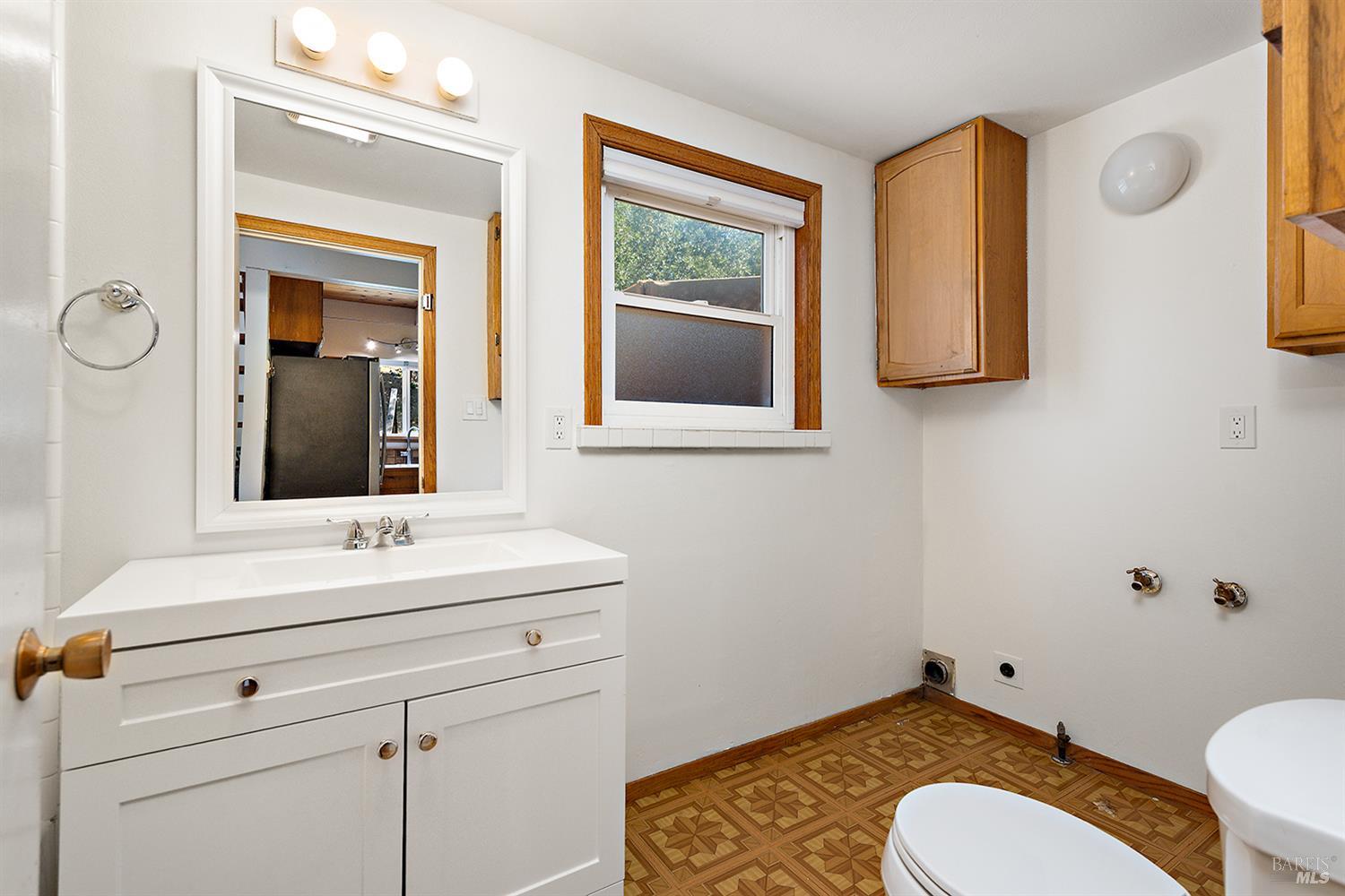 Detail Gallery Image 16 of 34 For 8640 Vila Rd, Forestville,  CA 95436 - 2 Beds | 1 Baths