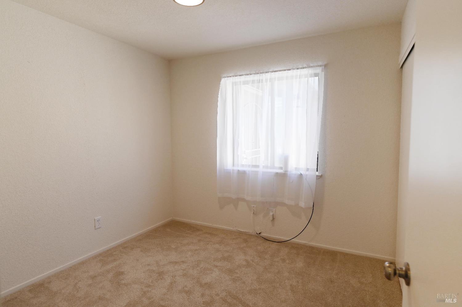 Detail Gallery Image 16 of 40 For 135 Pecan Ct, Vallejo,  CA 94589 - 4 Beds | 3 Baths
