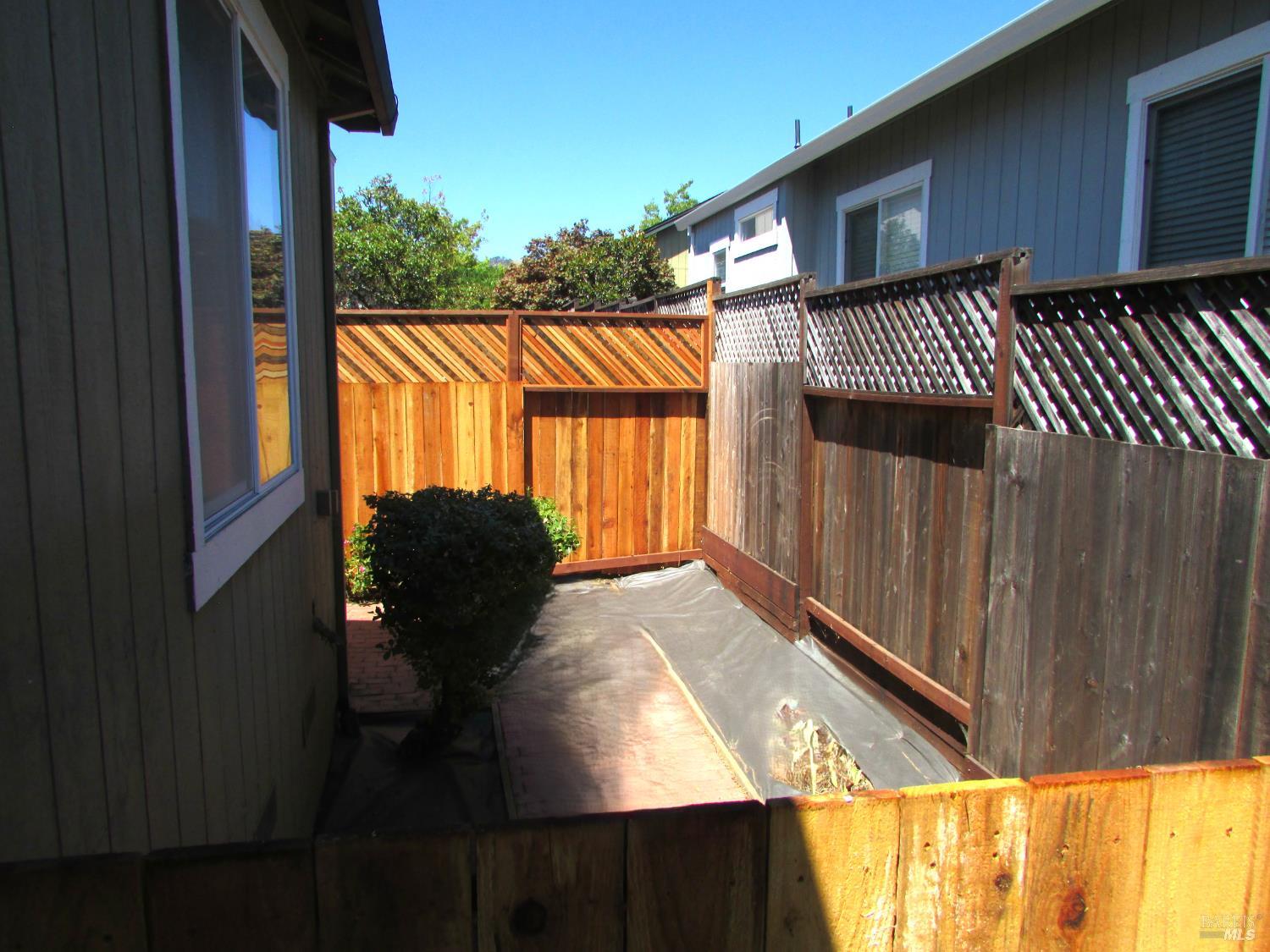 Detail Gallery Image 21 of 29 For 184 El Encanto Way, Santa Rosa,  CA 95409 - – Beds | – Baths