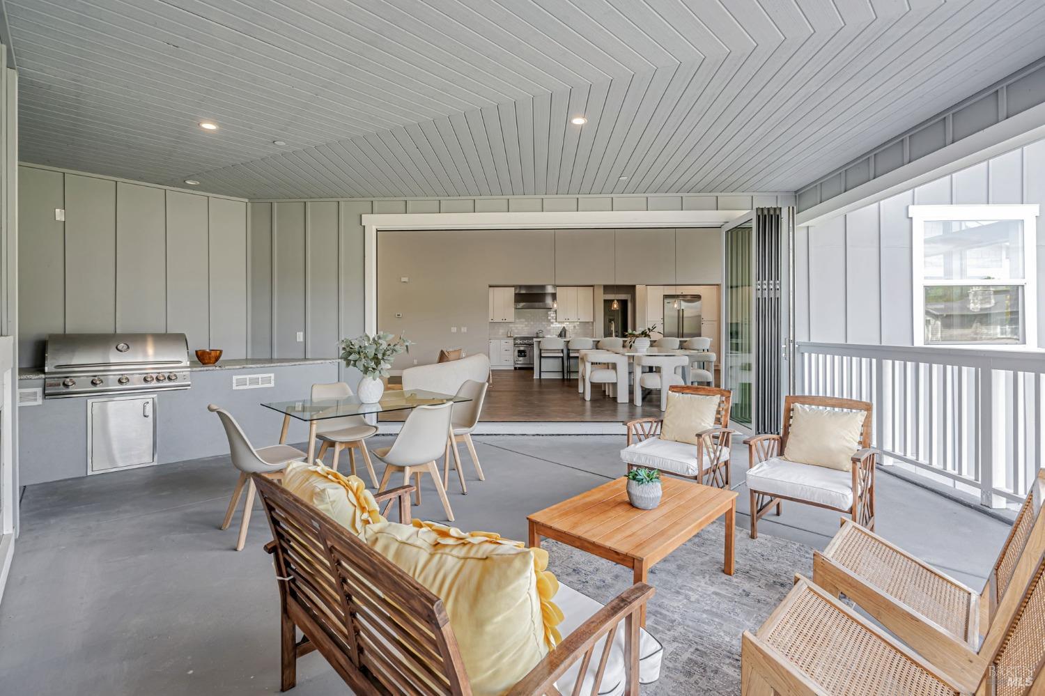 Detail Gallery Image 44 of 59 For 12 Rose Ct, Novato,  CA 94945 - 4 Beds | 4/1 Baths