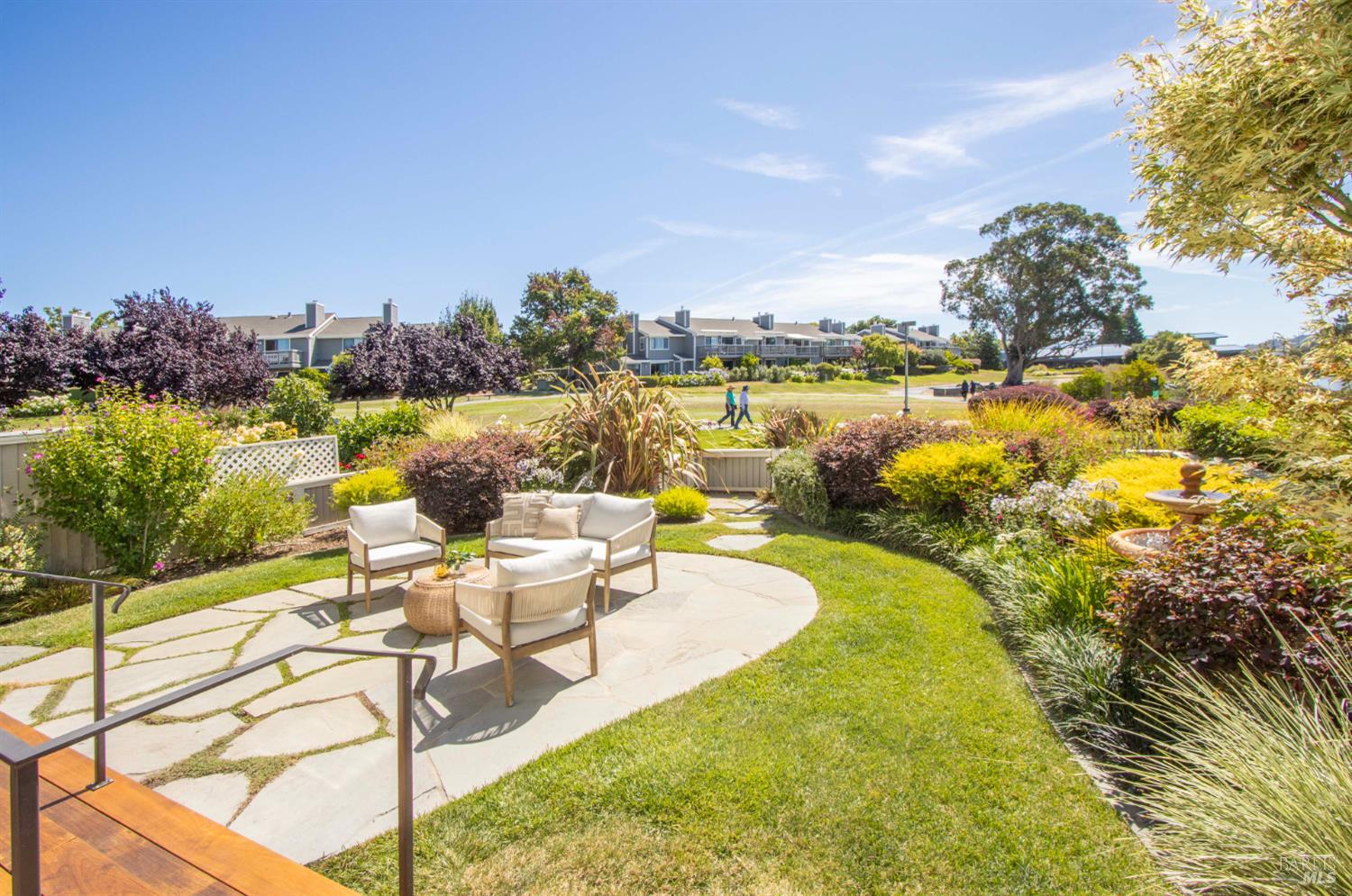 Detail Gallery Image 19 of 46 For 47 Elizabeth Cir, Greenbrae,  CA 94904 - 3 Beds | 2/1 Baths