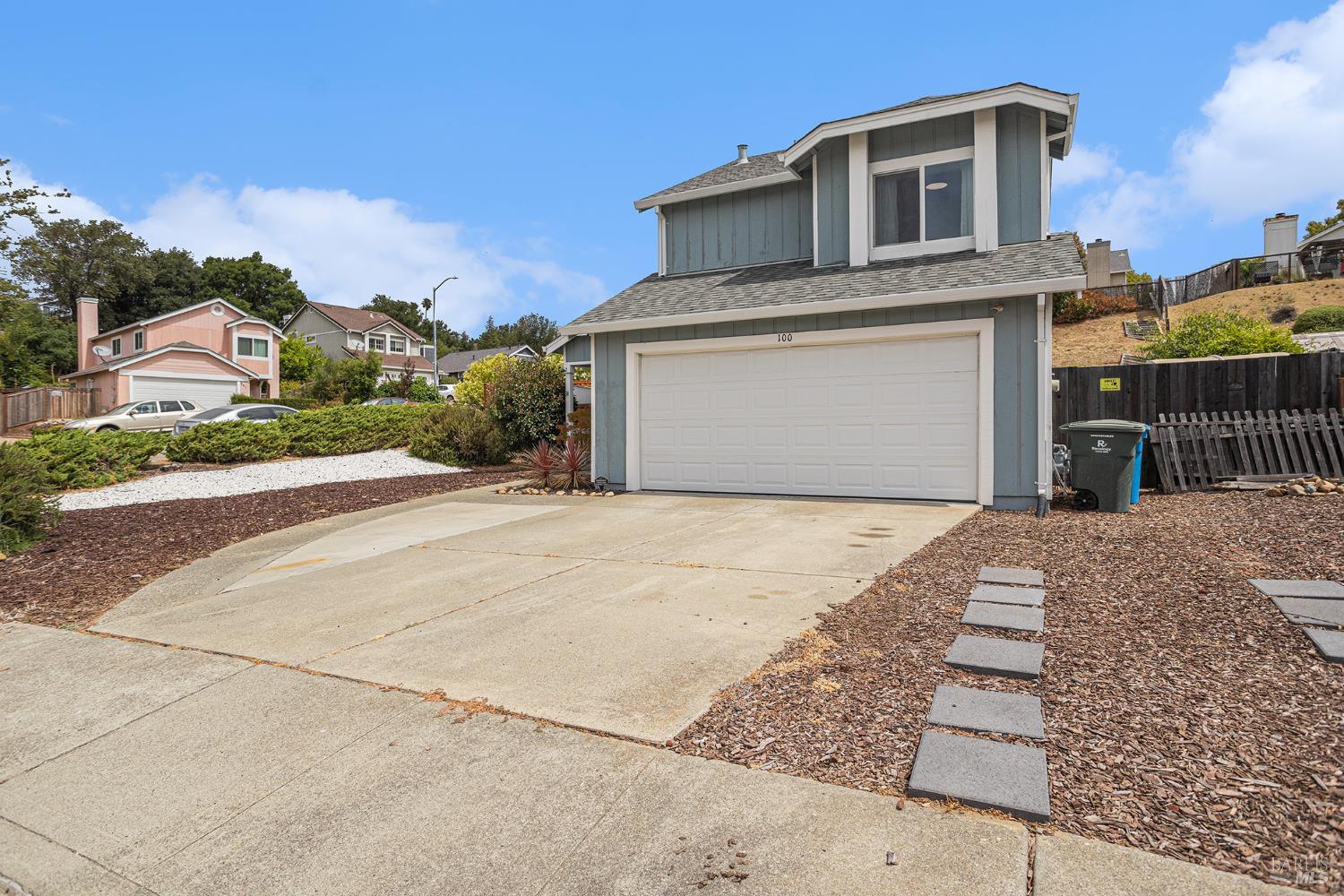 Detail Gallery Image 5 of 29 For 100 Bear Cove Ct, Vallejo,  CA 94591 - 3 Beds | 2/1 Baths