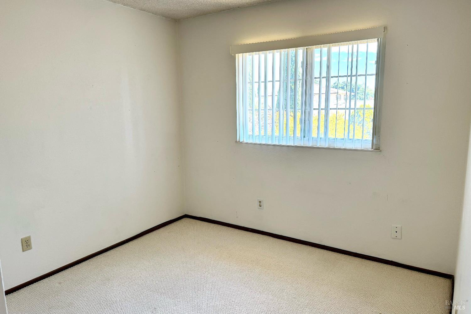 Detail Gallery Image 11 of 17 For 905 Canada Goose Dr, Suisun City,  CA 94585 - 4 Beds | 2/1 Baths