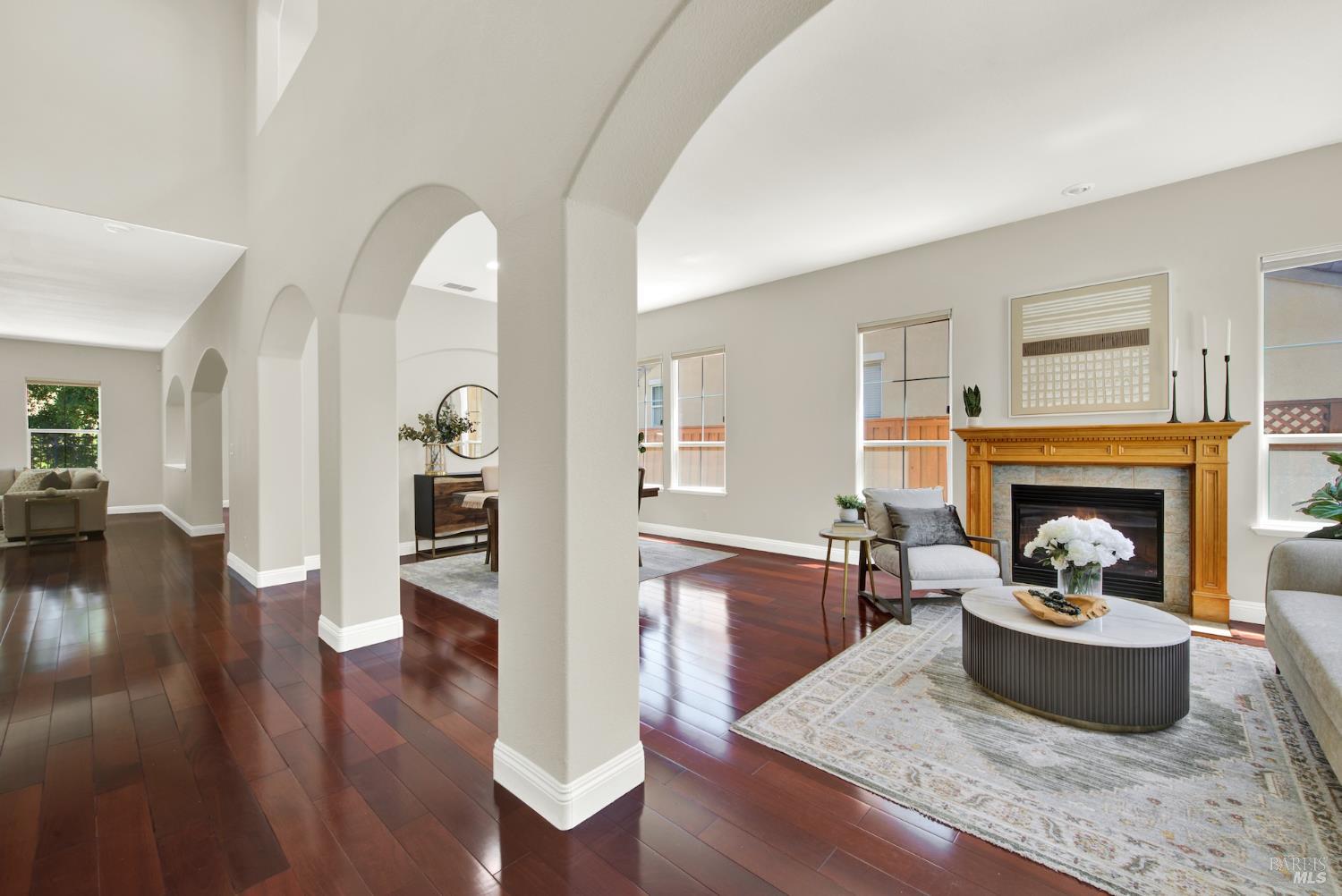 Detail Gallery Image 10 of 77 For 1240 Wildwing Ln, Vallejo,  CA 94591 - 4 Beds | 3/1 Baths