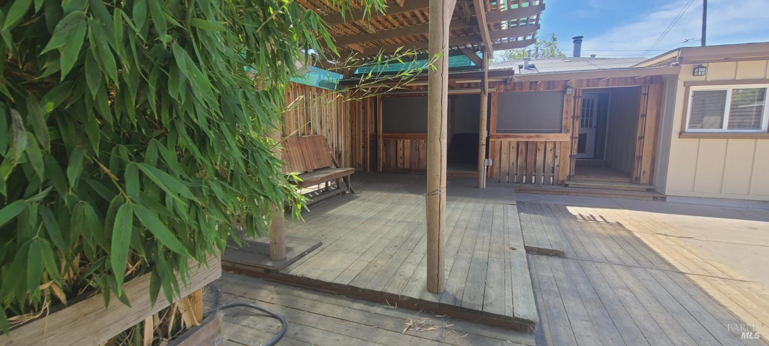 Detail Gallery Image 8 of 12 For 2420 Lomitas Ave, Santa Rosa,  CA 95404 - 4 Beds | 2 Baths