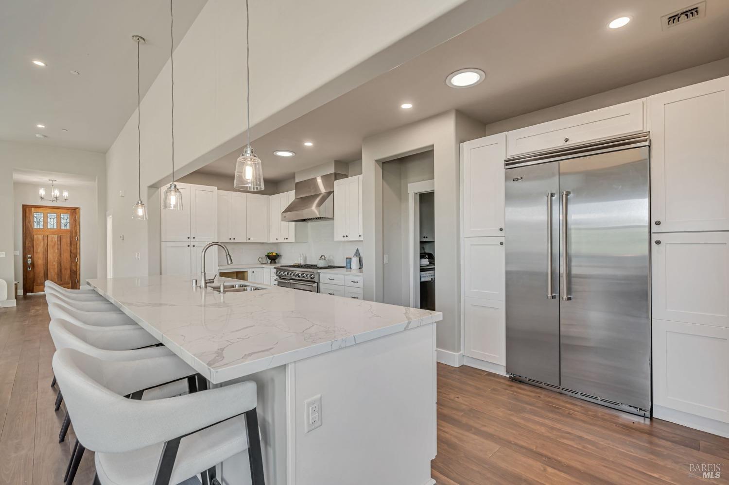 Detail Gallery Image 11 of 59 For 12 Rose Ct, Novato,  CA 94945 - 4 Beds | 4/1 Baths