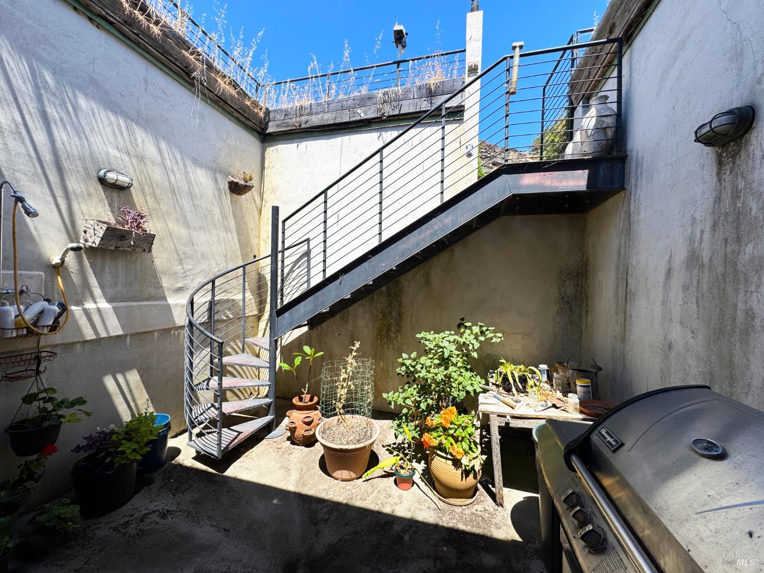 Detail Gallery Image 26 of 47 For 2980 Flat Rock Rd, Garberville,  CA 95542 - 3 Beds | 2 Baths