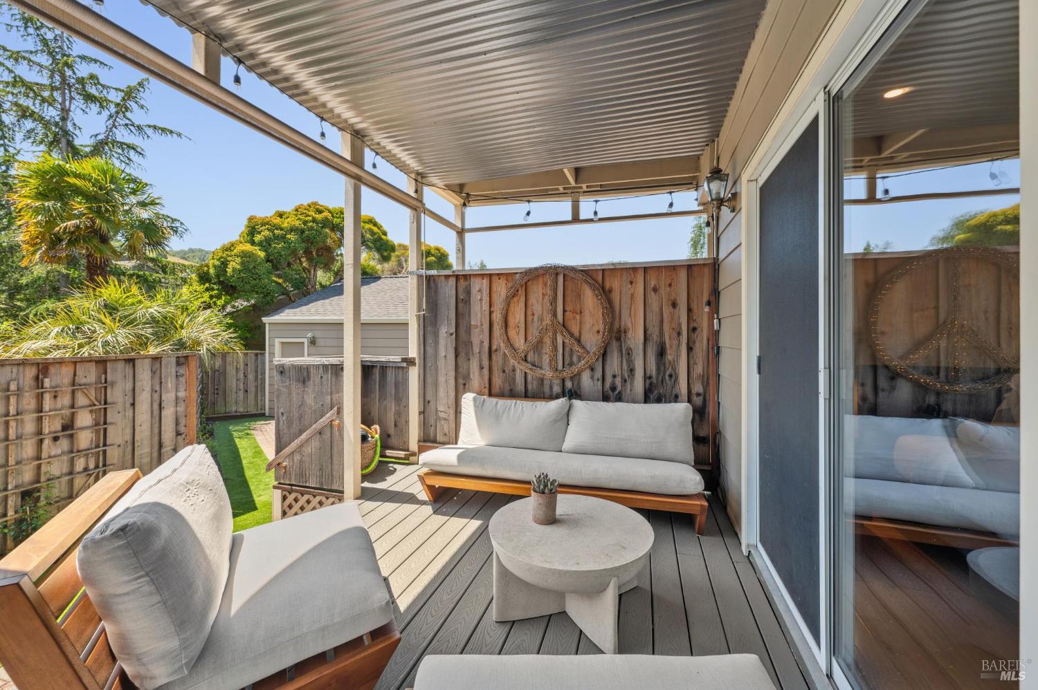 Detail Gallery Image 5 of 37 For 34 Creekside Ct, Corte Madera,  CA 94925 - 2 Beds | 2 Baths
