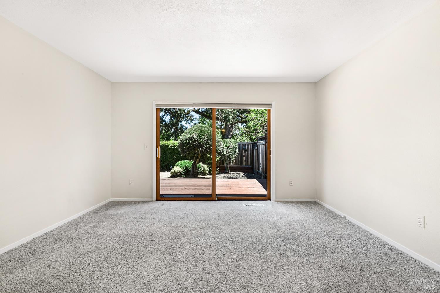 Detail Gallery Image 34 of 61 For 8850 Oak Trail Dr, Santa Rosa,  CA 95409 - 2 Beds | 2 Baths