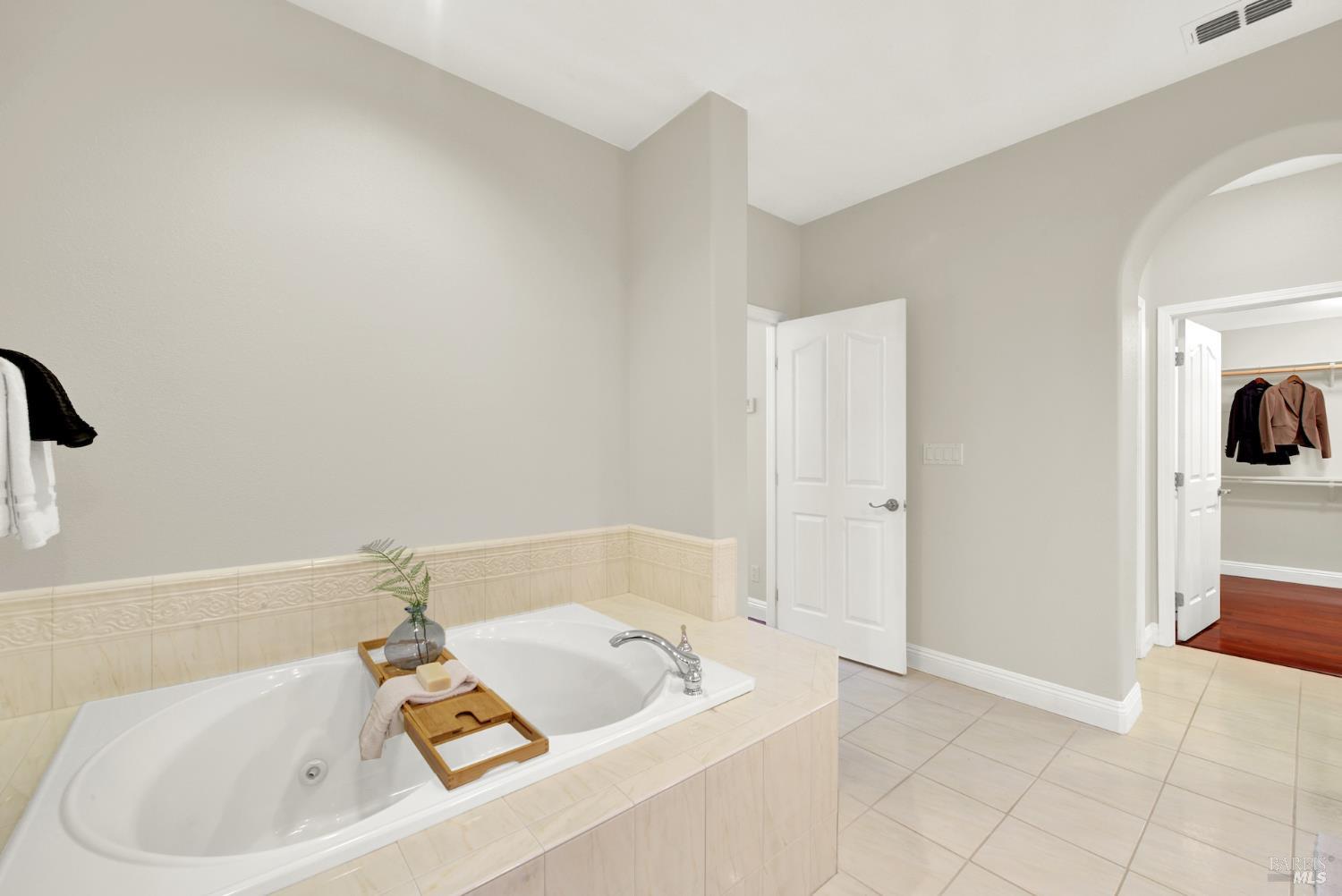 Detail Gallery Image 40 of 77 For 1240 Wildwing Ln, Vallejo,  CA 94591 - 4 Beds | 3/1 Baths