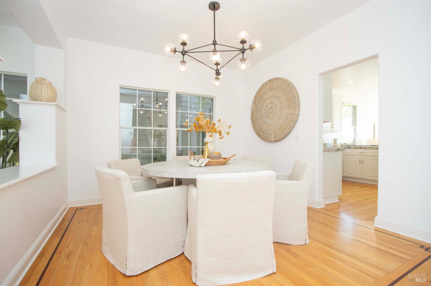 Detail Gallery Image 7 of 46 For 47 Elizabeth Cir, Greenbrae,  CA 94904 - 3 Beds | 2/1 Baths