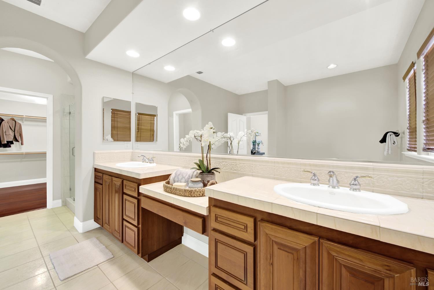 Detail Gallery Image 41 of 77 For 1240 Wildwing Ln, Vallejo,  CA 94591 - 4 Beds | 3/1 Baths