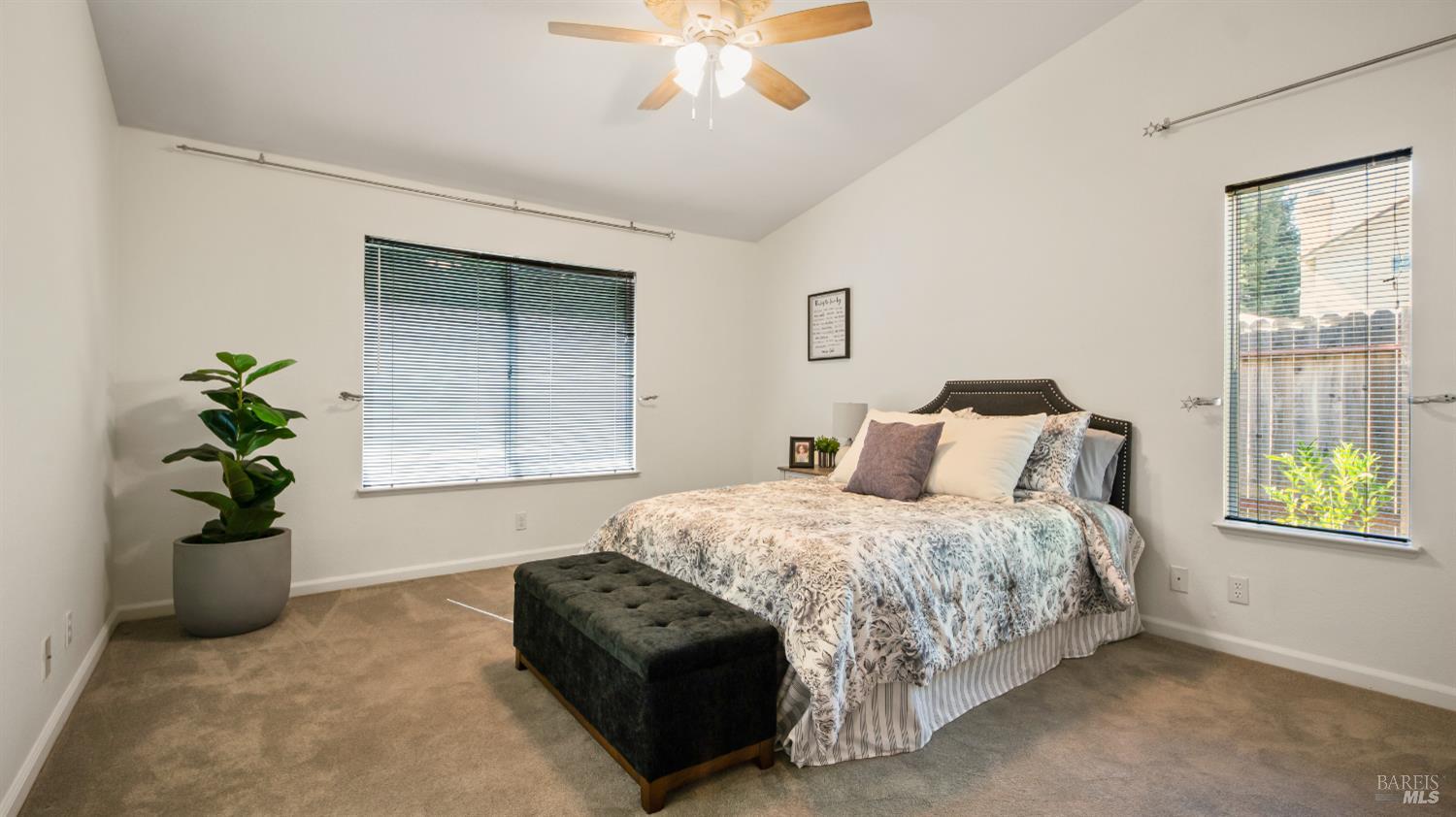 Detail Gallery Image 21 of 53 For 330 Crow Canyon Ct, Vacaville,  CA 95688 - 4 Beds | 2 Baths