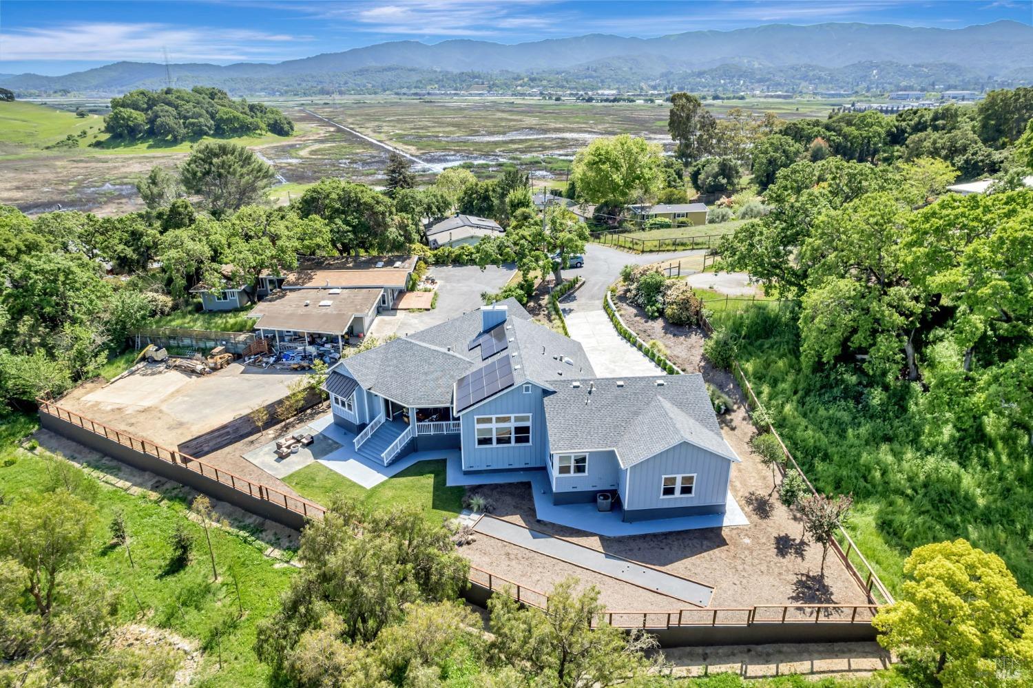 Detail Gallery Image 54 of 59 For 12 Rose Ct, Novato,  CA 94945 - 4 Beds | 4/1 Baths