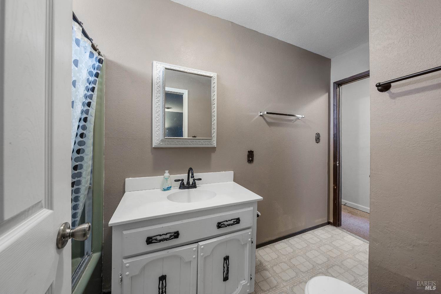 Detail Gallery Image 30 of 64 For 12902 Lakeland St, Clearlake Oaks,  CA 95423 - 4 Beds | 2/1 Baths