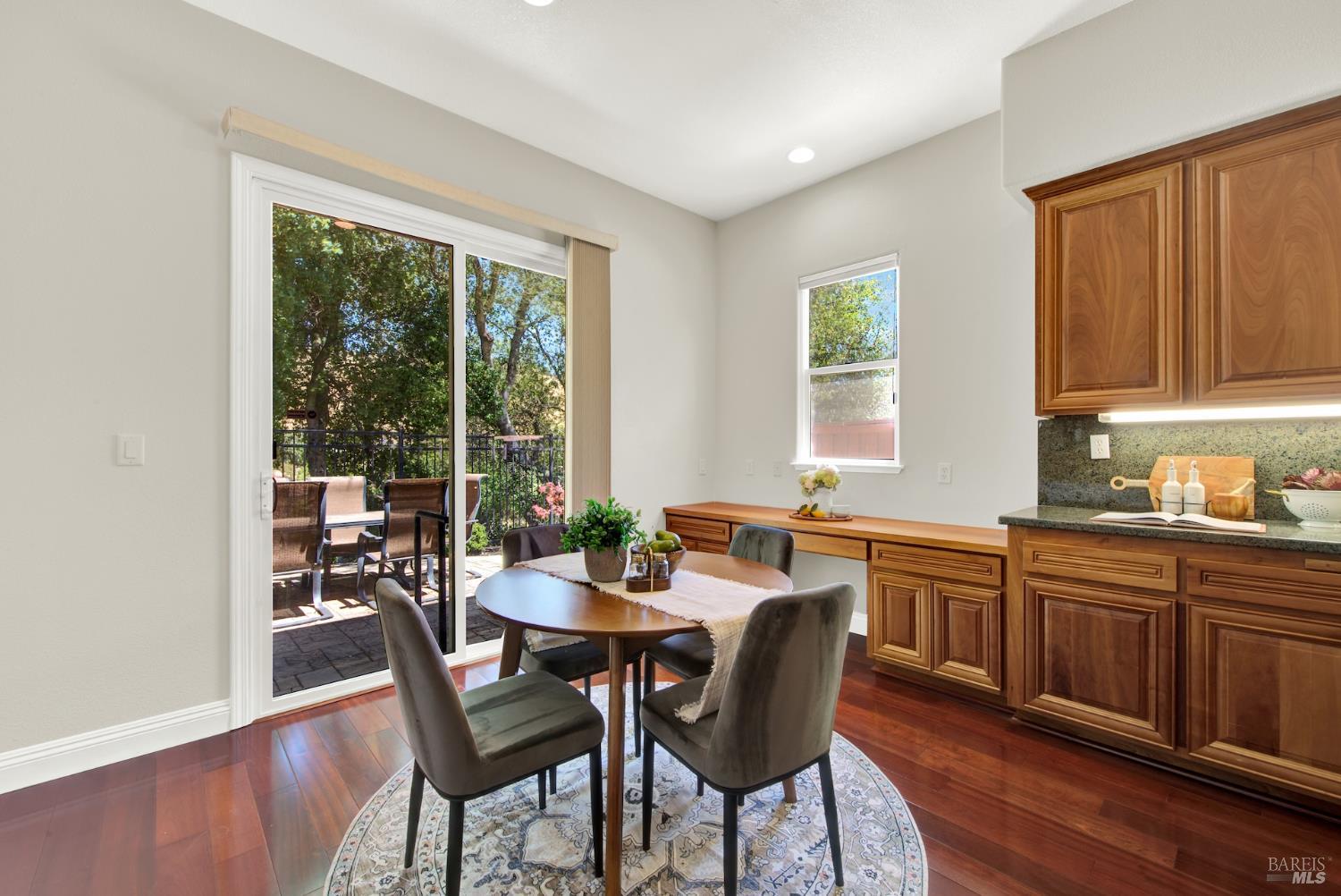 Detail Gallery Image 32 of 77 For 1240 Wildwing Ln, Vallejo,  CA 94591 - 4 Beds | 3/1 Baths