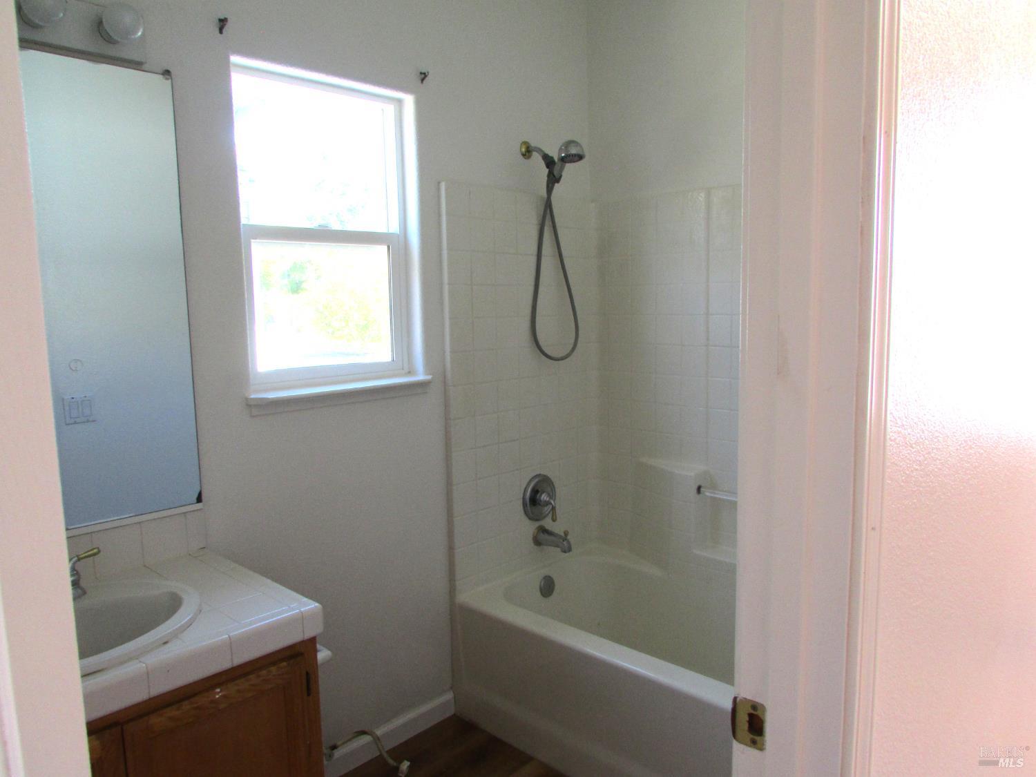Detail Gallery Image 26 of 29 For 184 El Encanto Way, Santa Rosa,  CA 95409 - – Beds | – Baths