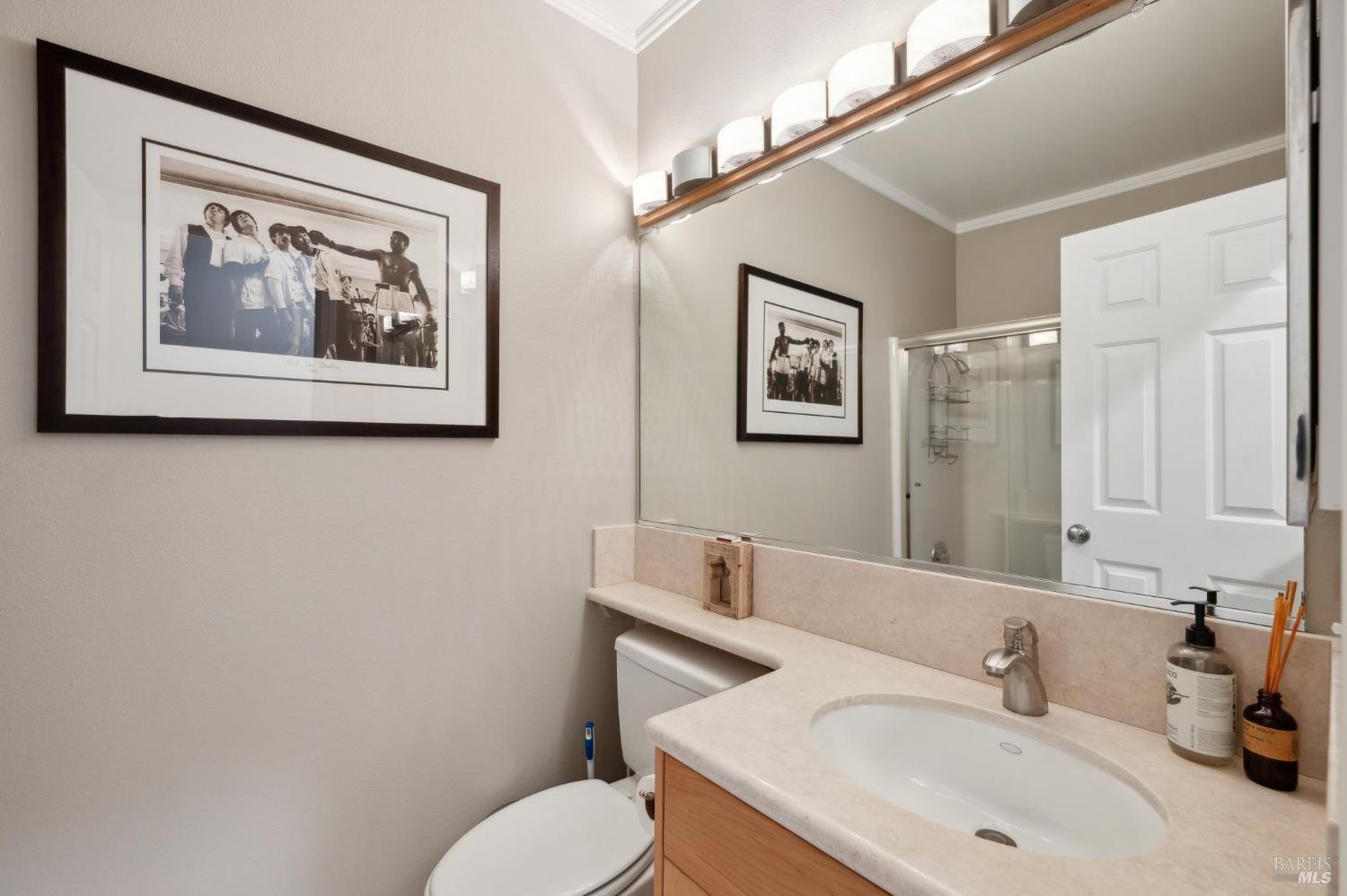Detail Gallery Image 24 of 37 For 34 Creekside Ct, Corte Madera,  CA 94925 - 2 Beds | 2 Baths
