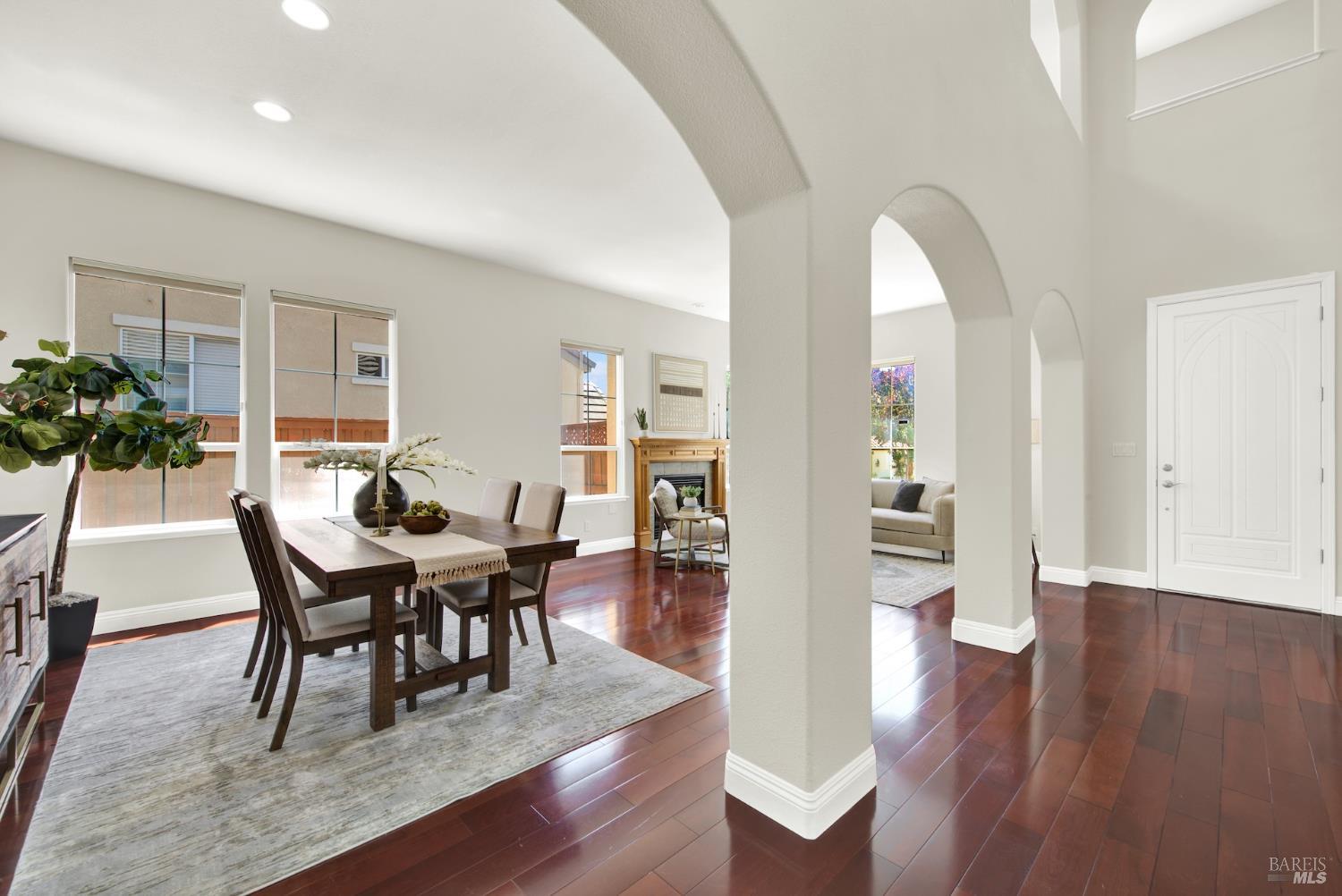 Detail Gallery Image 16 of 77 For 1240 Wildwing Ln, Vallejo,  CA 94591 - 4 Beds | 3/1 Baths