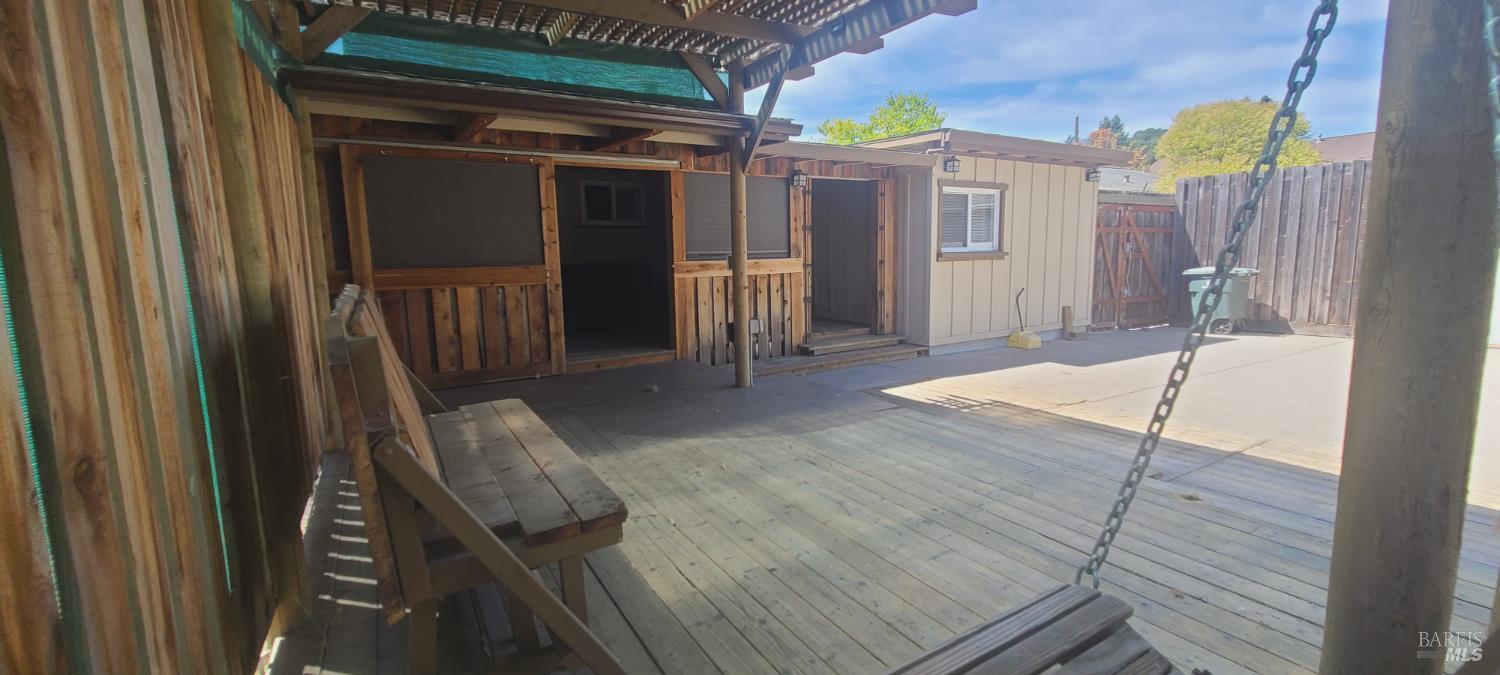 Detail Gallery Image 9 of 12 For 2420 Lomitas Ave, Santa Rosa,  CA 95404 - 4 Beds | 2 Baths