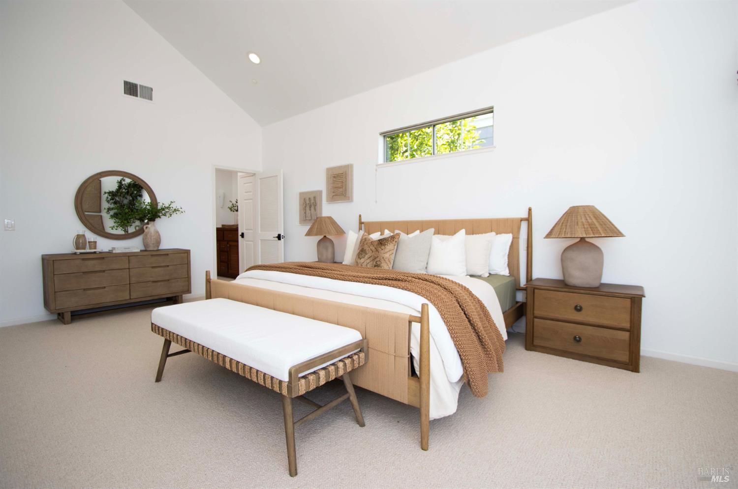 Detail Gallery Image 22 of 46 For 47 Elizabeth Cir, Greenbrae,  CA 94904 - 3 Beds | 2/1 Baths