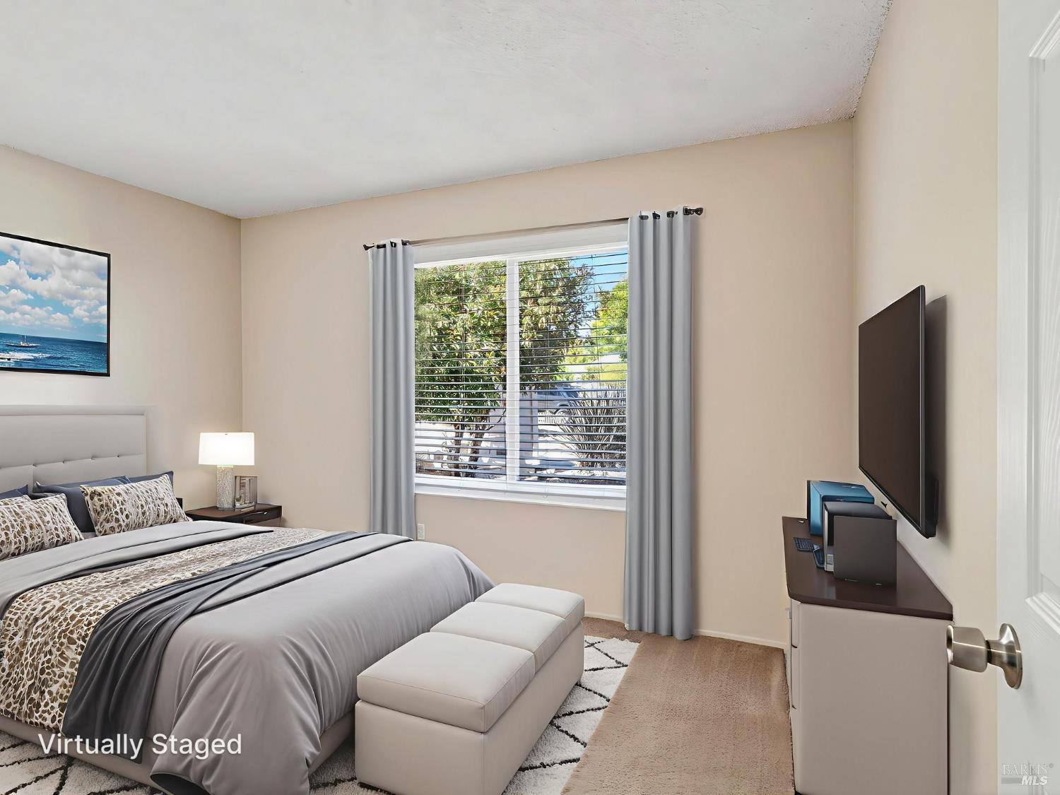 Detail Gallery Image 2 of 34 For 405 Simi Pl, Santa Rosa,  CA 95409 - 3 Beds | 2 Baths
