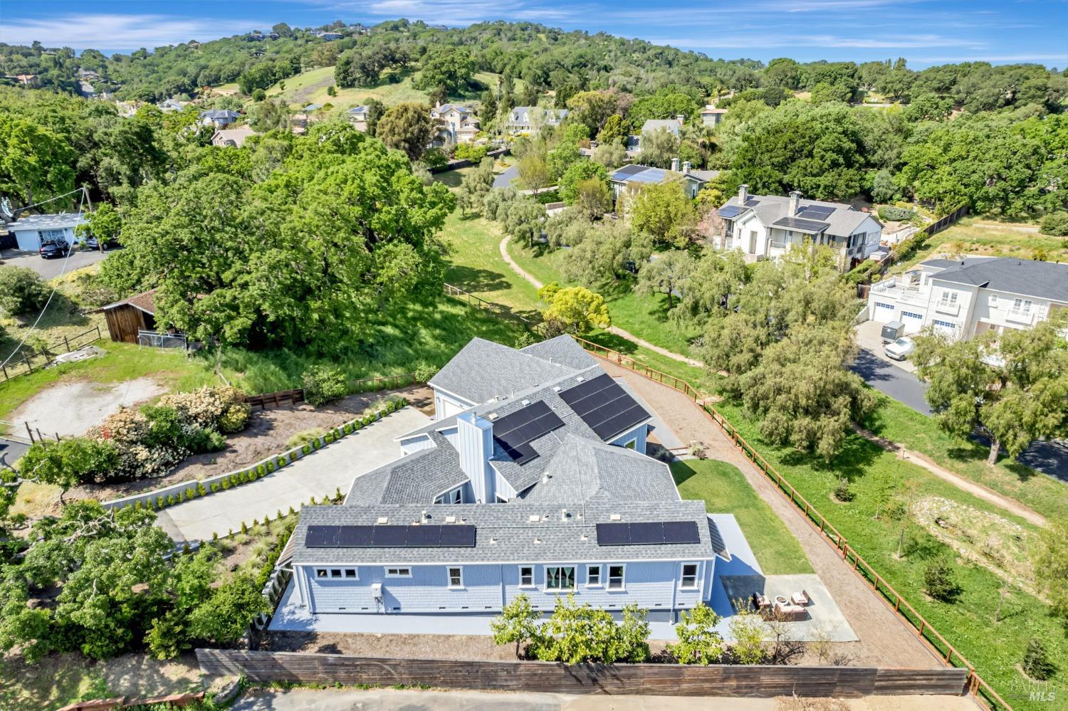 Detail Gallery Image 57 of 59 For 12 Rose Ct, Novato,  CA 94945 - 4 Beds | 4/1 Baths