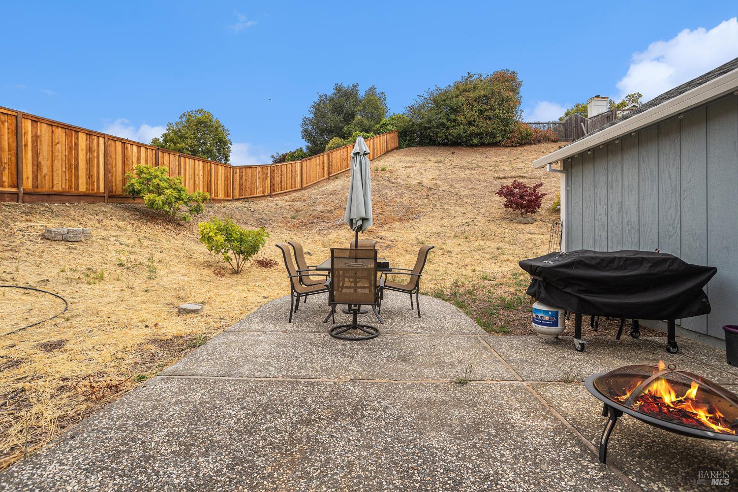 Detail Gallery Image 24 of 29 For 100 Bear Cove Ct, Vallejo,  CA 94591 - 3 Beds | 2/1 Baths