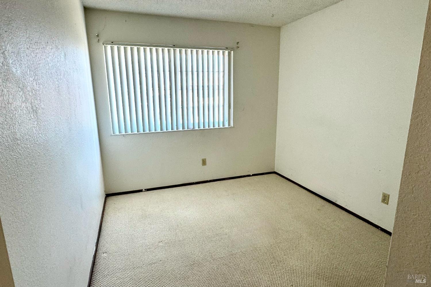 Detail Gallery Image 14 of 17 For 905 Canada Goose Dr, Suisun City,  CA 94585 - 4 Beds | 2/1 Baths