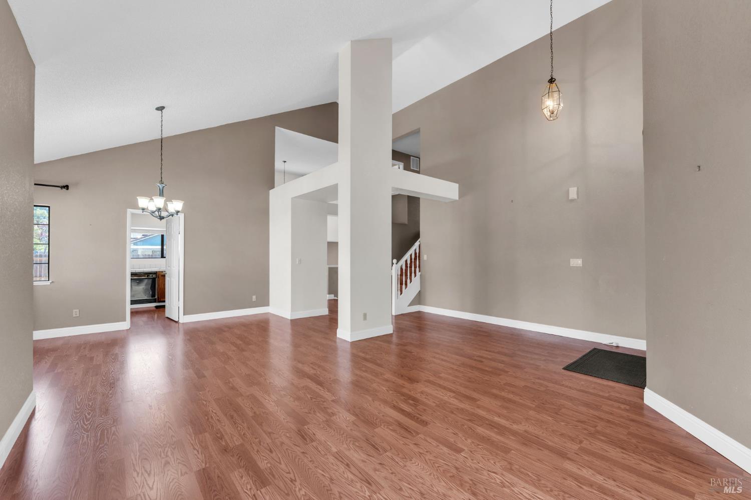 Detail Gallery Image 7 of 68 For 2924 Balsam Ct, Fairfield,  CA 94533 - 4 Beds | 3 Baths