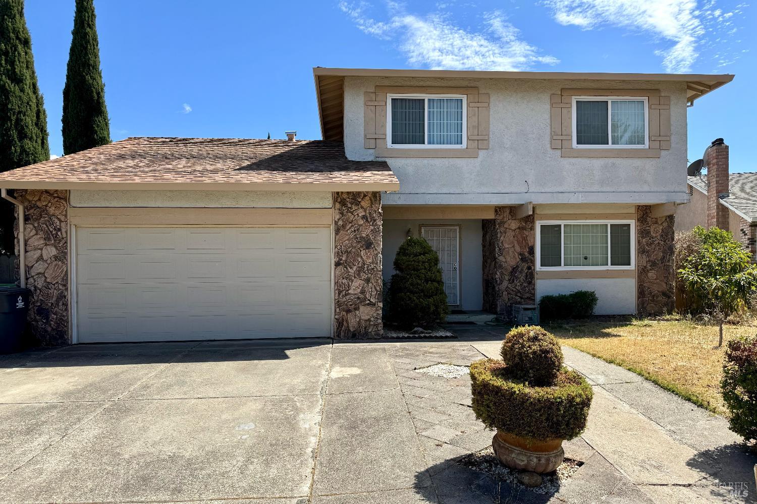 Detail Gallery Image 1 of 17 For 905 Canada Goose Dr, Suisun City,  CA 94585 - 4 Beds | 2/1 Baths