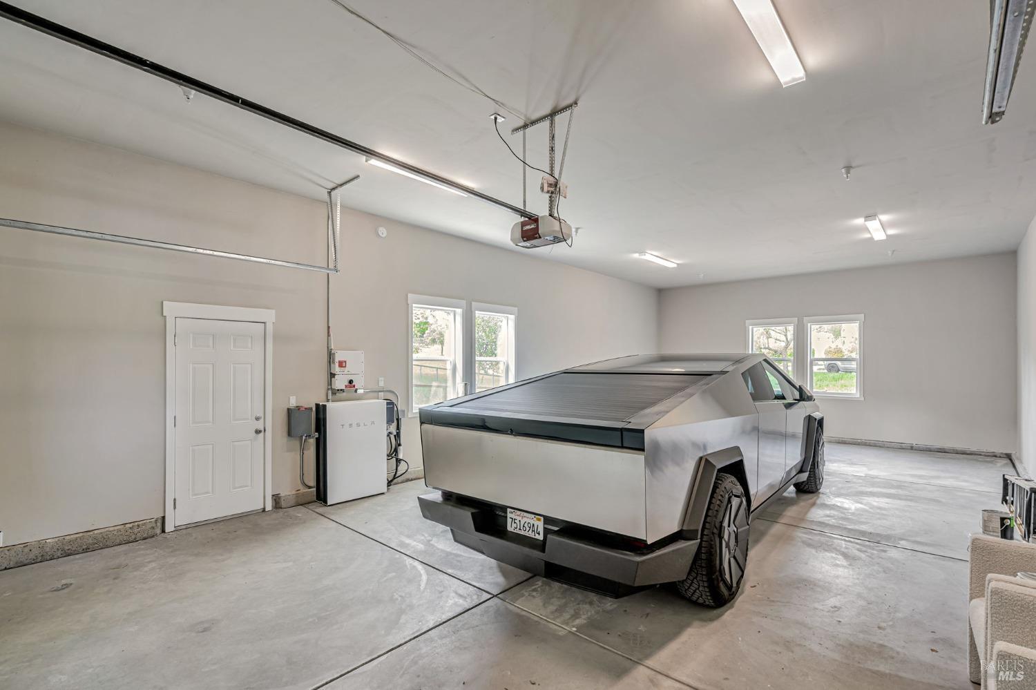 Detail Gallery Image 40 of 59 For 12 Rose Ct, Novato,  CA 94945 - 4 Beds | 4/1 Baths