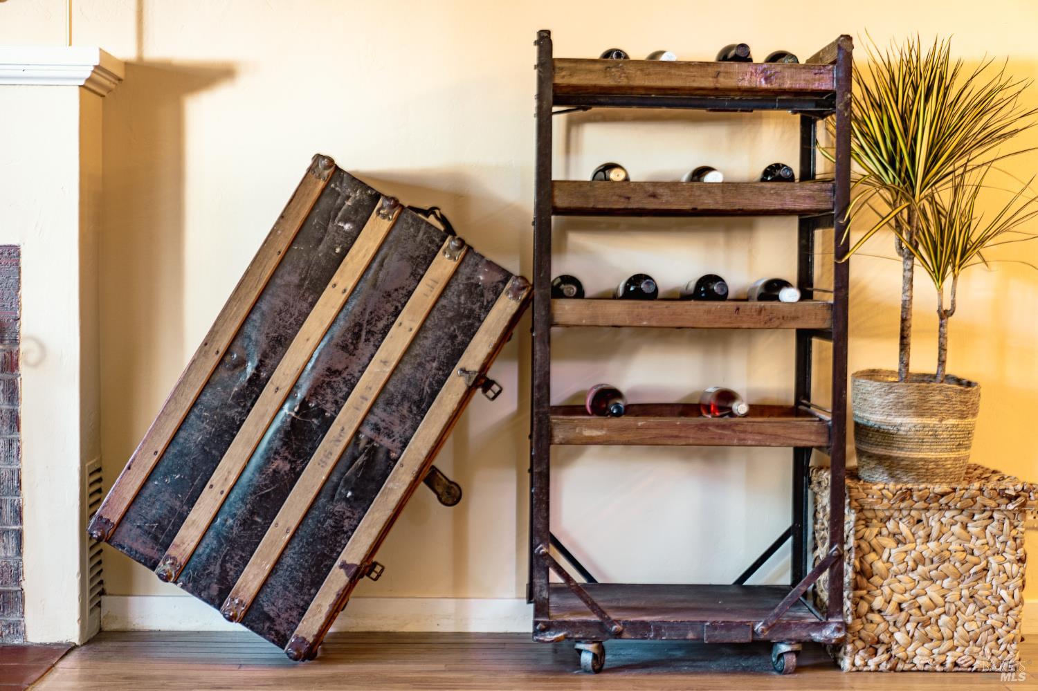 Detail Gallery Image 13 of 32 For 2008 Orchard St, Santa Rosa,  CA 95404 - 3 Beds | 1 Baths