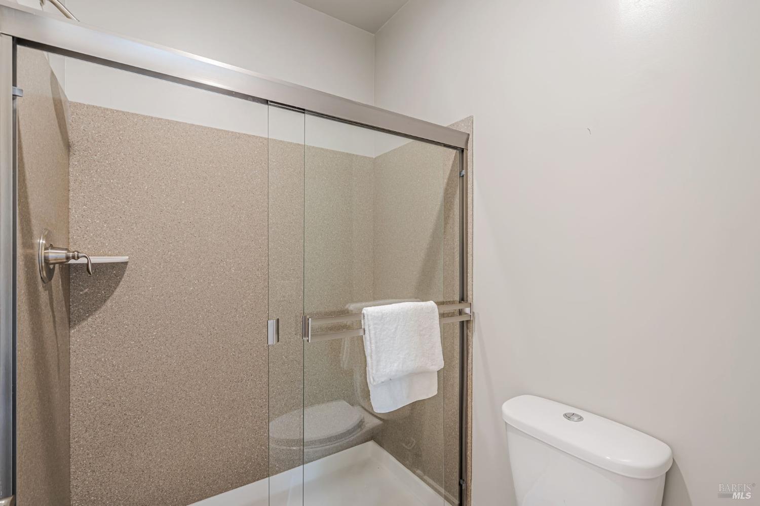 Detail Gallery Image 35 of 59 For 12 Rose Ct, Novato,  CA 94945 - 4 Beds | 4/1 Baths