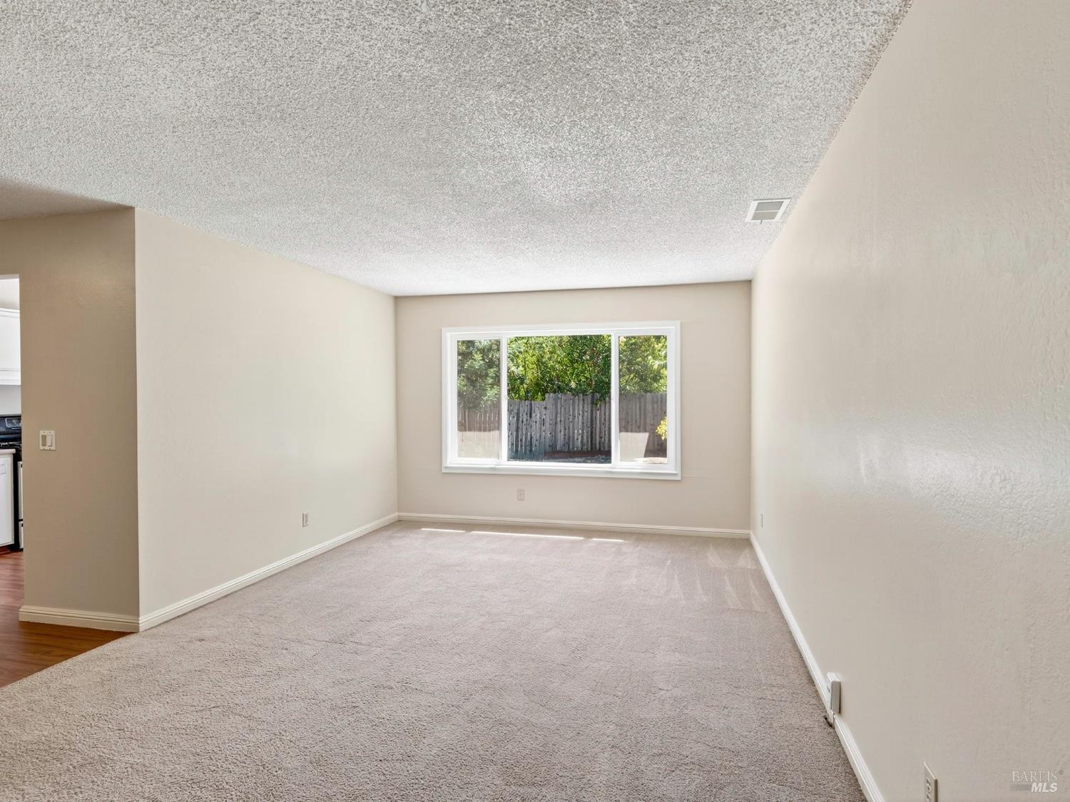 Detail Gallery Image 19 of 34 For 405 Simi Pl, Santa Rosa,  CA 95409 - 3 Beds | 2 Baths