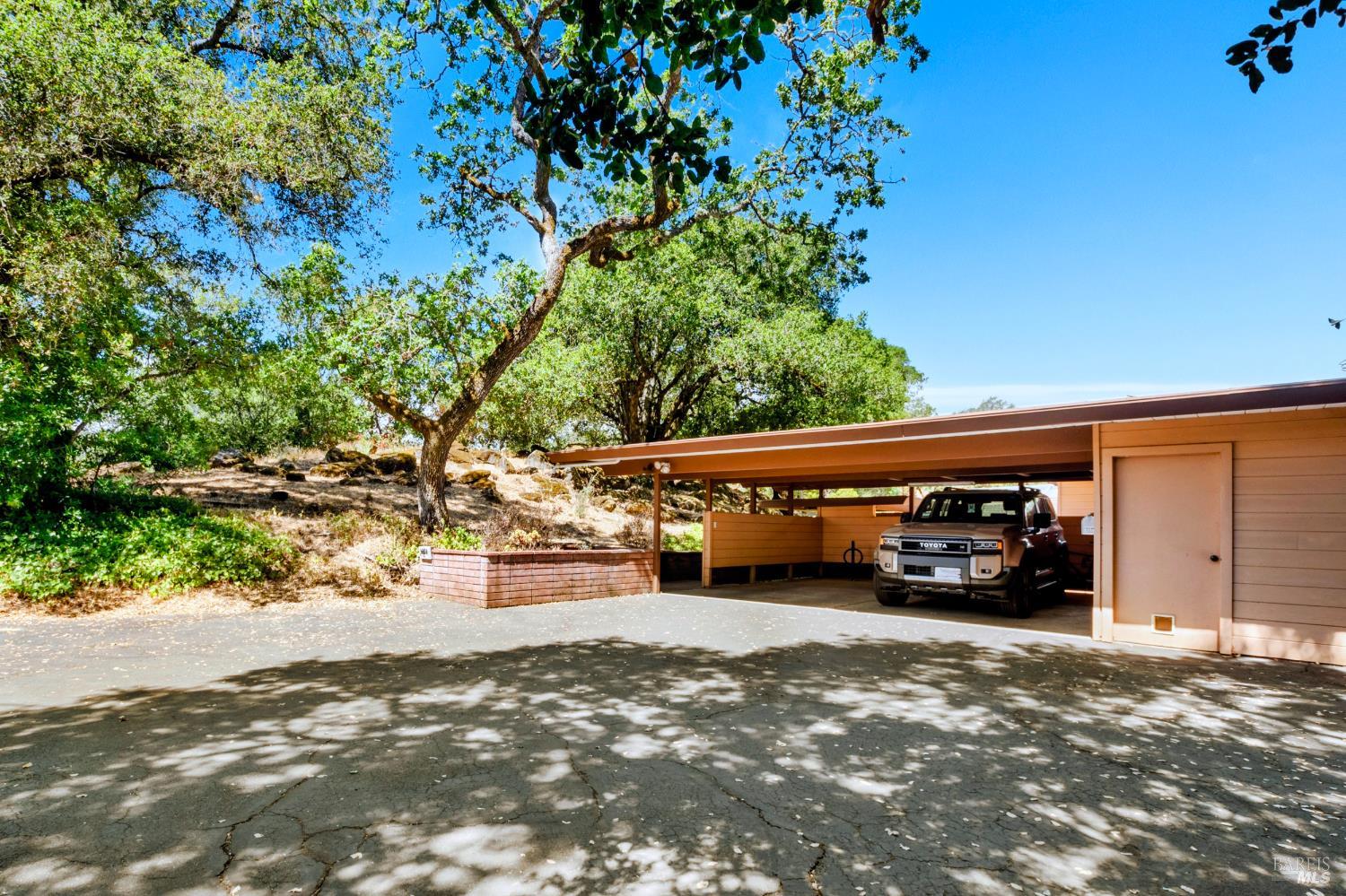 Detail Gallery Image 41 of 52 For 2140 Hyland Ct, Santa Rosa,  CA 95404 - 3 Beds | 2 Baths