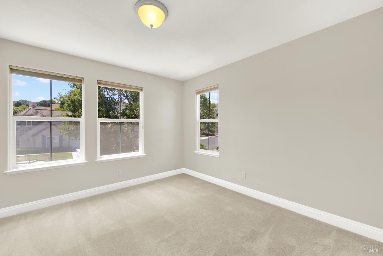 Detail Gallery Image 61 of 77 For 1240 Wildwing Ln, Vallejo,  CA 94591 - 4 Beds | 3/1 Baths
