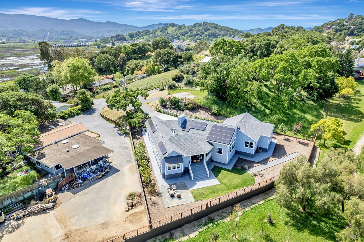 Detail Gallery Image 56 of 59 For 12 Rose Ct, Novato,  CA 94945 - 4 Beds | 4/1 Baths